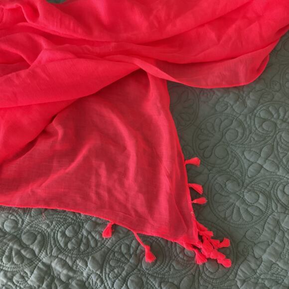 Womens Rectangle Fringed Scarf Hot Pink Summer Shawl Beach Cover 74 x 43 - Picture 3 of 4